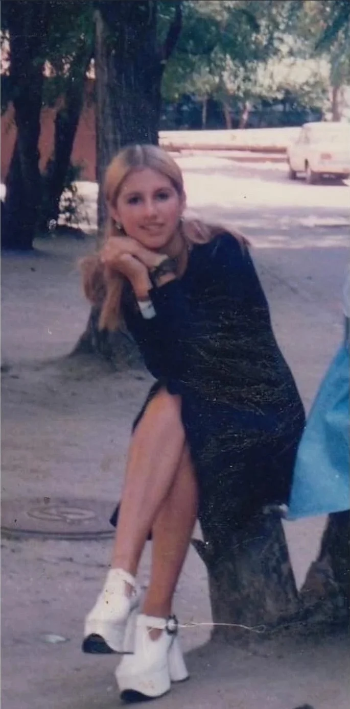 Интересные фотографии 90 -х (часть 116) 90-е, Детство 90-х, Фотография, Ностальгия, Эпоха, Знаменитости, Борис Ельцин, Дмитрий Нагиев, Майкл Джексон, Егор Летов, Певица Валерия, Монстры рока, Довгань, Вырезки из газет и журналов, Александр Невский (актер), Длиннопост