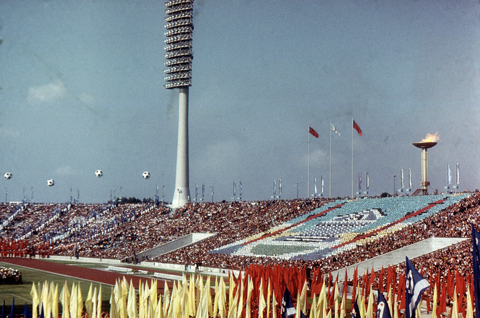 Стадион имени С.М. Кирова в дни Олимпиады-80. 1980 г.