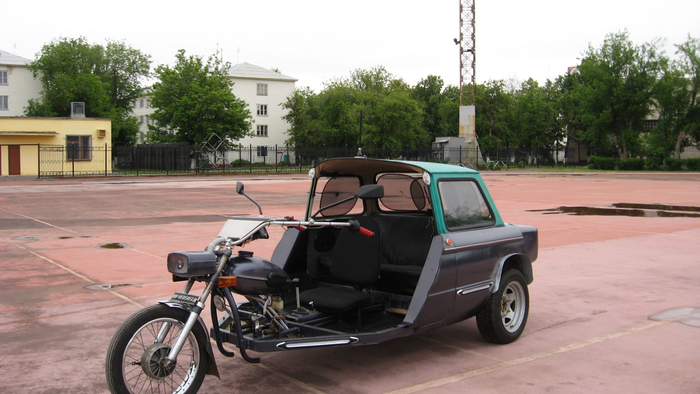 Не знаю, чьё это творение. Создатель данного аппарата - если узнал свой аппарат, извини что использую фото без разрешения. Получилось действительно круто-)