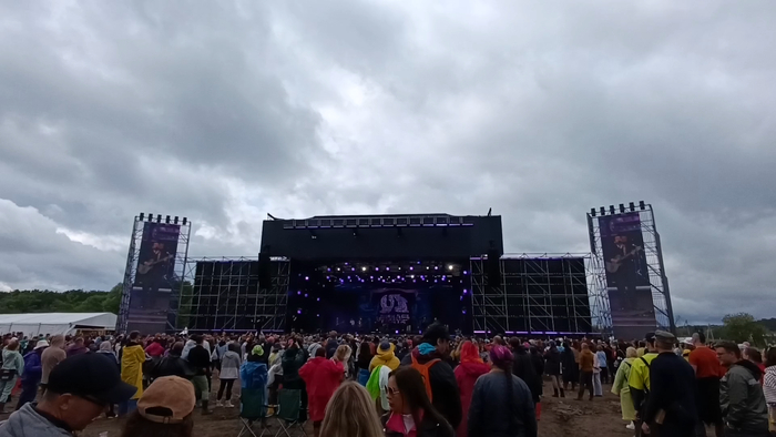 Выступление Петра Налича на сцене Sirena