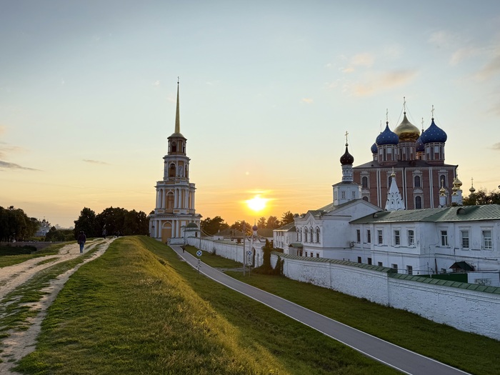      -     -  &#x26C5;&#xFE0F;