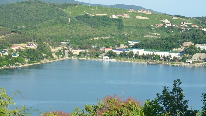 Абрау-Дюрсо. Листайте галерею