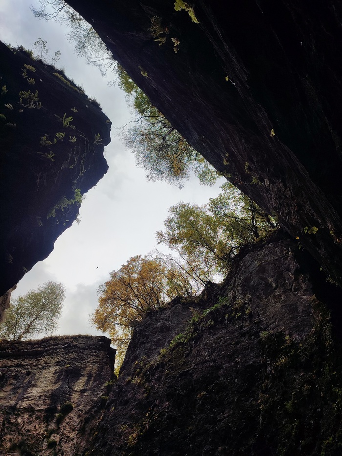 В ущелье Дагестана, Матлас, каменная чаша