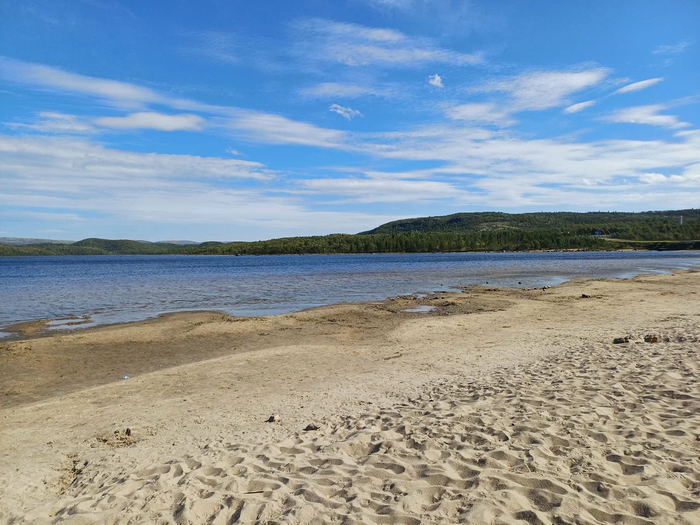 Берег реки Ура