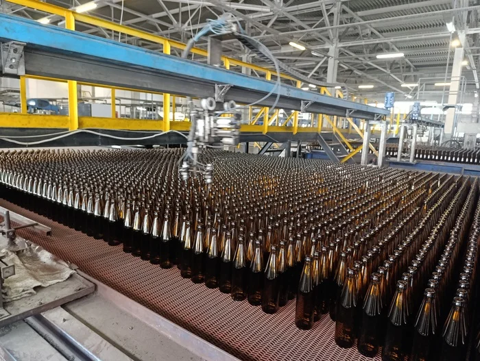 Как делают стеклянные бутылки Чистомэн, Туризм, Стеклотара, Упаковка, Производство, Видео, Вертикальное видео, Короткие видео, Длиннопост