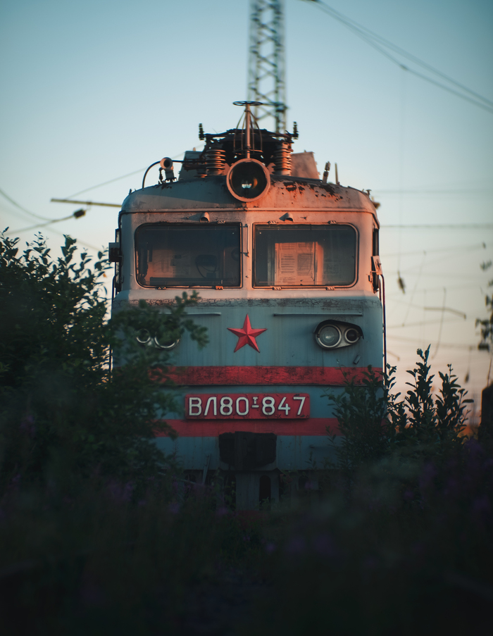  80 , ,  