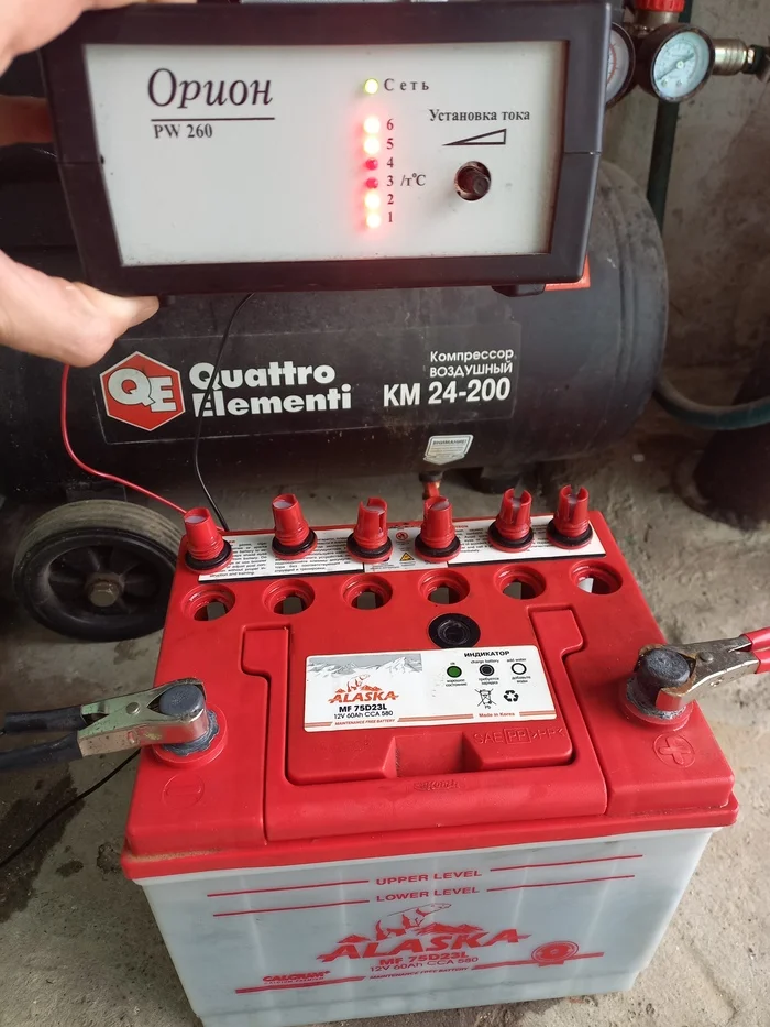 Восстановление автомобильного аккумулятора старым деловским способом Гараж, Аккумулятор, Восстановление, Длиннопост