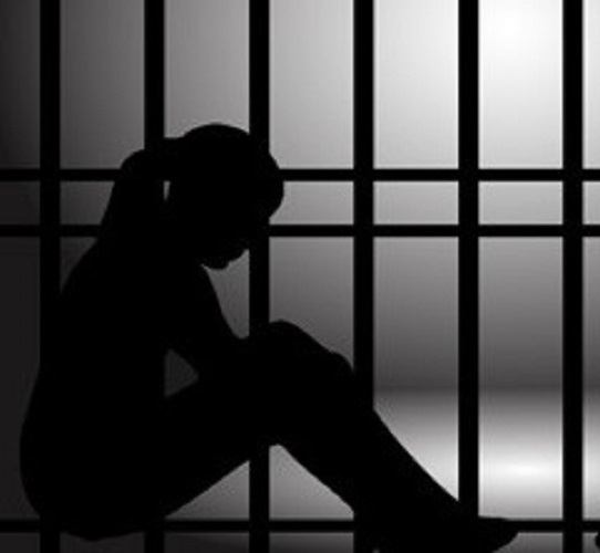 С того дня я стала взрослой. Хоть была ещё ребёнком."