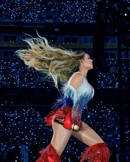 Бейонсе на концерте в Вашингтоне появилась в костюме в цветах флага России - США, Политика, Beyonce