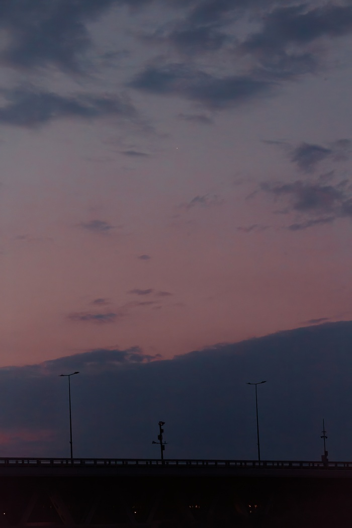 Выхожу из дома и меня гостеприимно встречает Венера