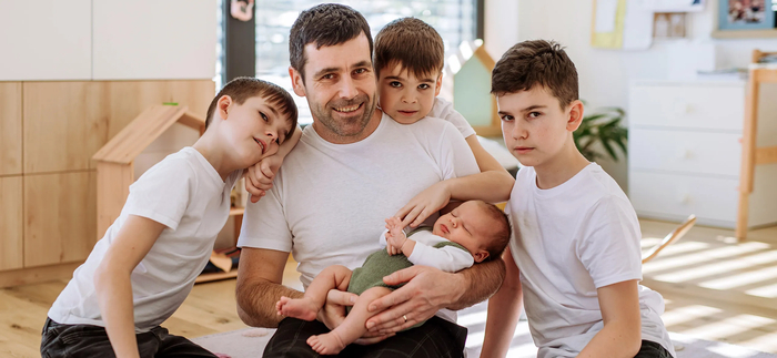 Так выглядит счастливый отец, если что ...