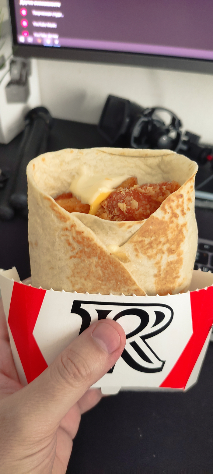 а вот что приезжает