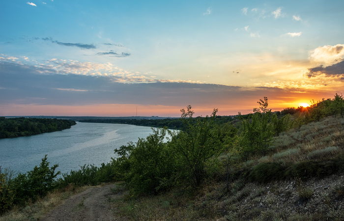 Бесконечность речного потока