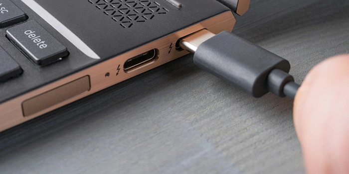 : "Thunderbolt"     IT, ,  , , , , Thunderbolt, , , 