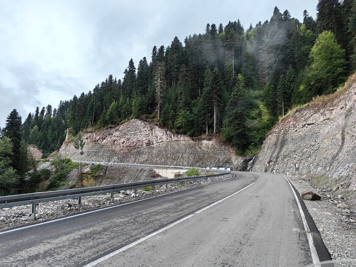        ( 2025  41.3754, 42.3036),    .  ,   .