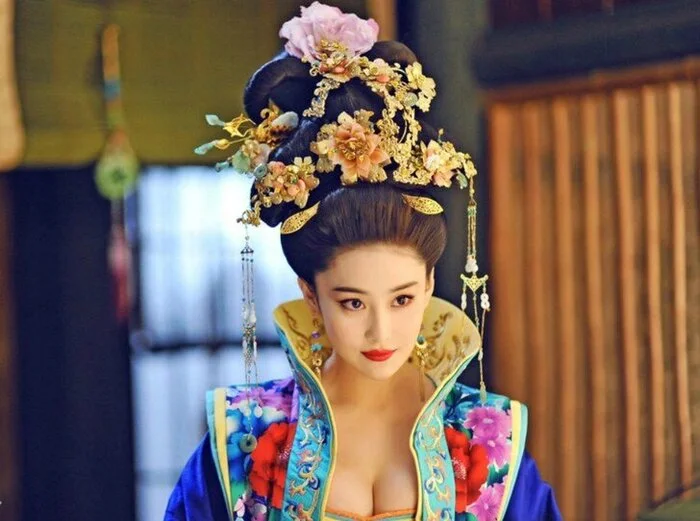 Ненасытная наложница История (наука), Китай, Древний Китай, Средневековье, Женщины, Мужчины, Отношения, Мужчины и женщины, Брак (супружество), Прошлое, Длиннопост Ненасытная наложница История (наука), Китай, Древний Китай, Средневековье, Женщины, Мужчины, Отношения, Мужчины и женщины, Брак (супружество), Прошлое, Длиннопост