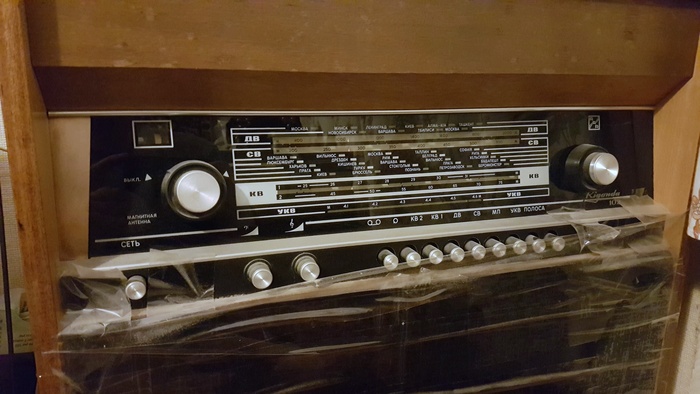 на чем слушали радио и пластинки...