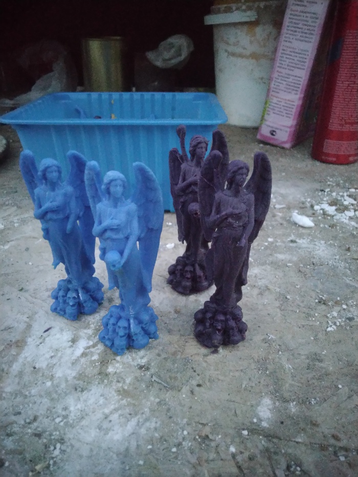  ,  &#x1F3CC;&#xFE0F;