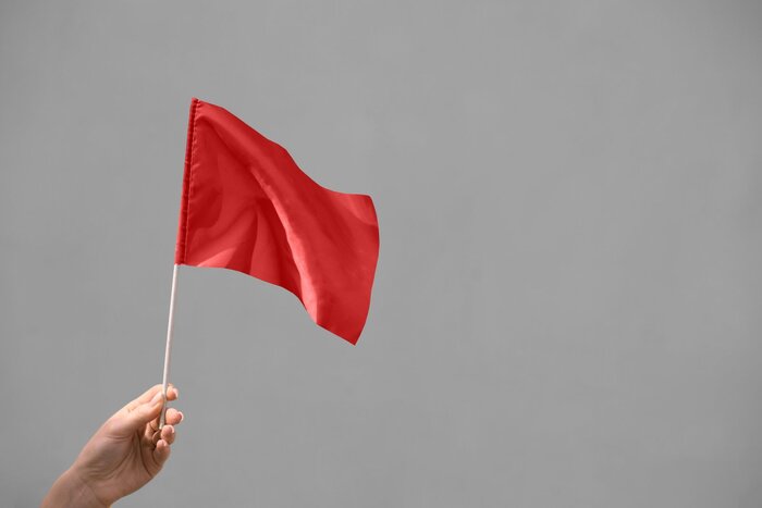 Редфлаг 2 при общении с девушкой