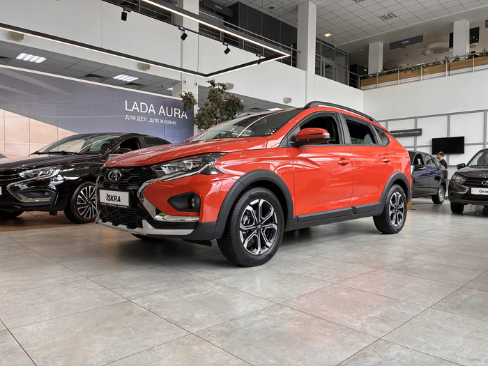  Lada Iskra   Renault:     ,  , , 