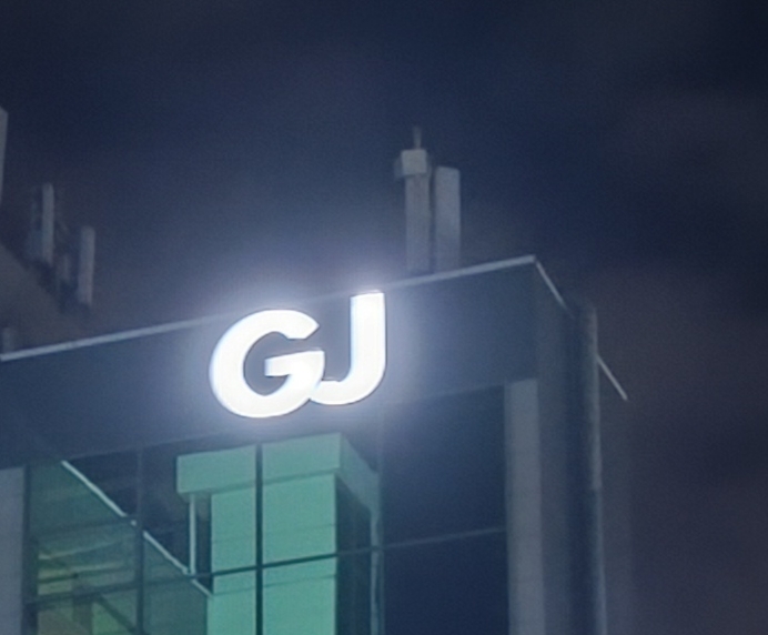 GJ  ,  