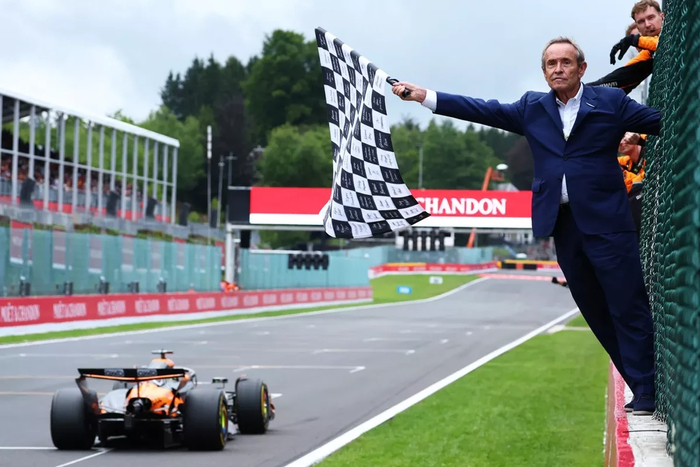 -  2025 :      ,       - ,  1, , , , -,  ,  ,  ,  ,  , McLaren, , , , Red Bull,  , Ferrari, 