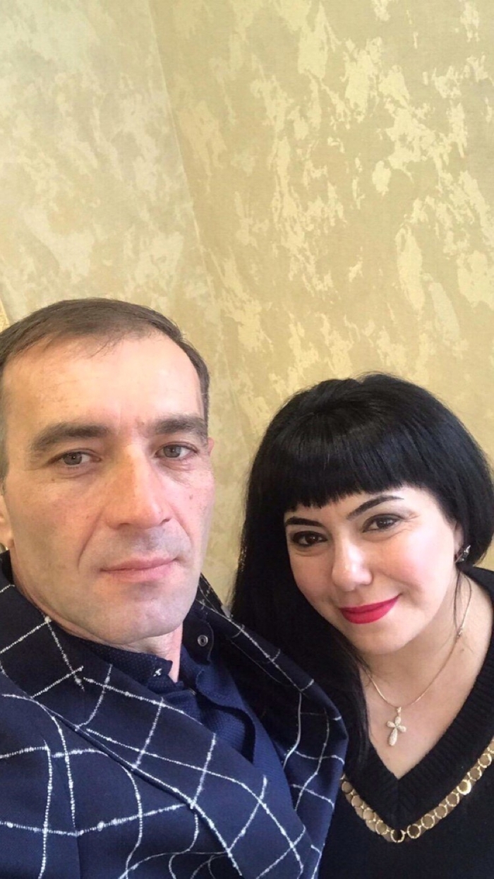 Владельцы зоопарка "Леон" - Джамбул Акопян и Айвазян Гаяне Вазгеновна