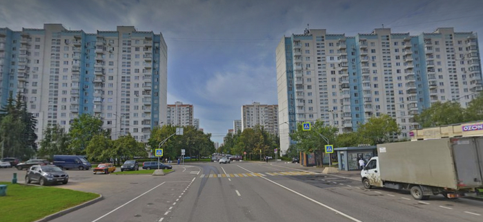 Вид с похожей точки, но в 2024 году. Теперь это обычный московский жилой массив.