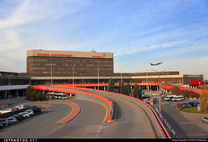 Терминал F в 2016 году.