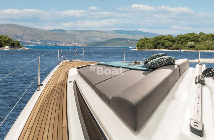     -.           .  -     .         -     ))