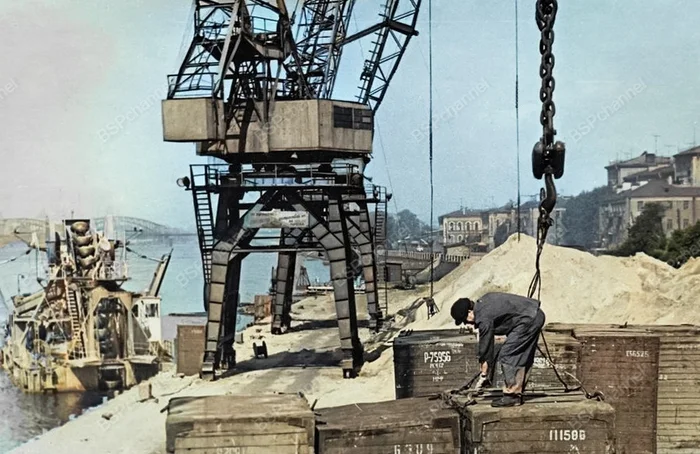 Жизнь Советского Ленинграда в 60-е годы. 20 раскрашенных фотографий История города, 20 век, 60-е, СССР, Ленинград, Санкт-Петербург, Старое фото, Фотография, Колоризация, Длиннопост