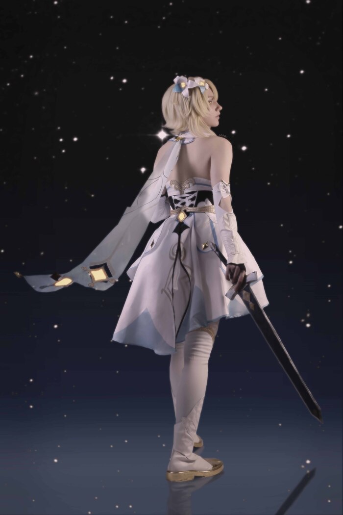 Косплей на Люмин из Genshin Impact