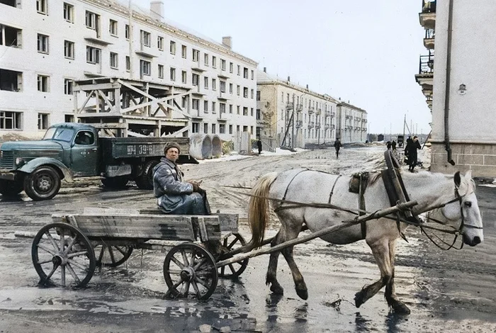 Подборка простых и потрясающих фотографий эпохи СССР. 20 раскрашенных фотографий. Часть 28 20 век, Старое фото, Фотография, СССР, Сделано в СССР, Детство в СССР, 60-е, 70-е, 80-е, 50-е, 40-е, Колоризация, Длиннопост