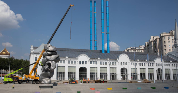 Демонтаж «Большой глины N4» у ГЭС-2. Фото Глеб Леонов, Вадим Штэйн. Источник: Москвич Mag