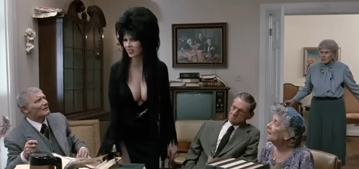 Как снимали фильм Эльвира - повелительница тьмы. Не путай Божий дар с яичницей... Голливуд, Актеры и актрисы, Классика, Ностальгия, Фильмы ужасов, Фильмы 80-х, Яндекс Дзен (ссылка), Фото со съемок, Эльвира повелительница тьмы, Длиннопост Как снимали фильм Эльвира - повелительница тьмы. Не путай Божий дар с яичницей... Голливуд, Актеры и актрисы, Классика, Ностальгия, Фильмы ужасов, Фильмы 80-х, Яндекс Дзен (ссылка), Фото со съемок, Эльвира повелительница тьмы, Длиннопост