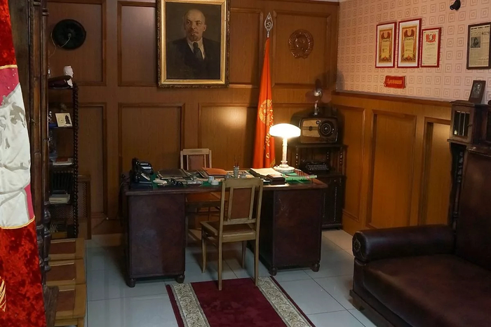   ,     -. Back in USSR ,   , ,   , , , , 70-, 60-, 50-,   , , 80-, , 