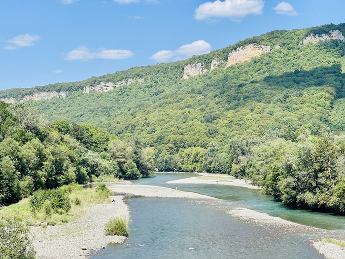 ��� � ����� �� ���� ����