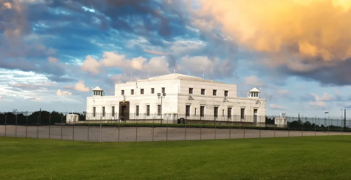 Величайшее ограбление: Как США украли 2600 тонн золото своего народа!