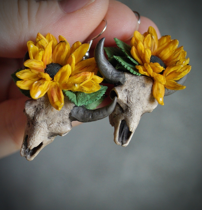 Брошки, сережки ) черепа в цветах Полимерная глина, Лепка, Рукоделие без процесса, Длиннопост, Череп, Своими руками, Украшение, Брошь, Серьги, Цветы, Творчество, Искусство, Готика, Неформалы