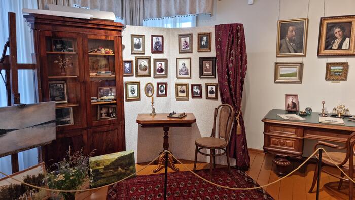 Перед выходом ещё раз прошёлся по всем залам, переваривая увиденное. Просто невероятно!