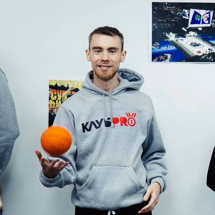 2017, Санкт-Петербург. На обучении в «Клуб PRO»