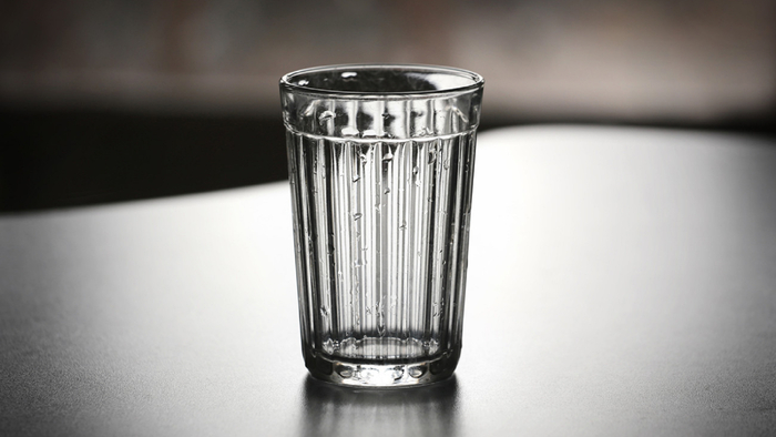 С днём граненого стакана!