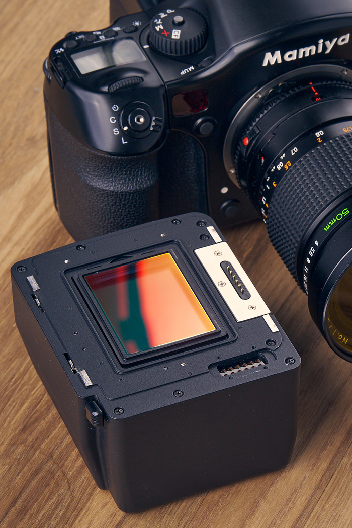  ,  CCD .   ,        -  .