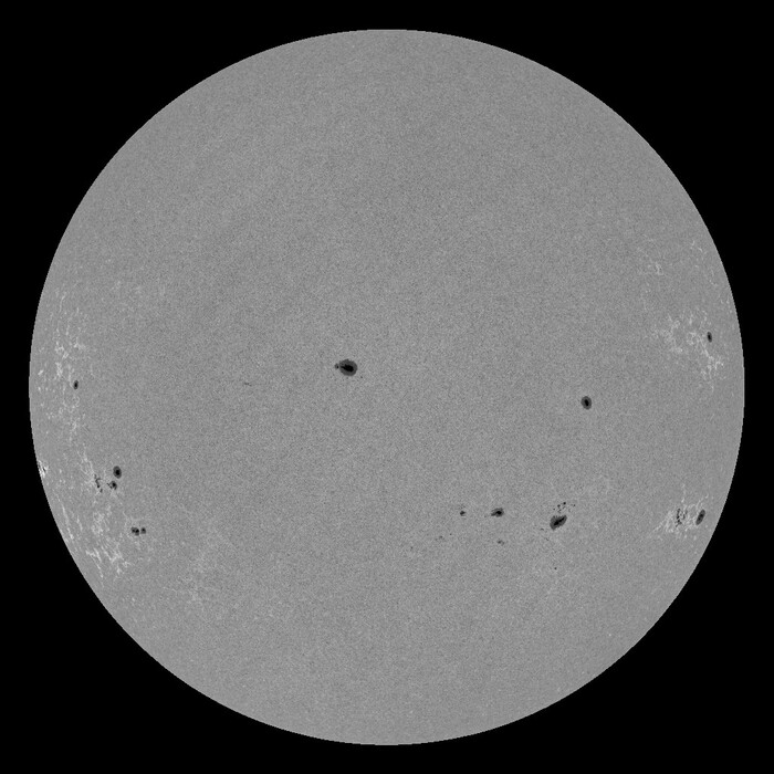          <!--noindex--><a href="https://pikabu.ru/story/pyatna_na_solntse_22_sentyabrya_2025_goda_13209336?u=https%3A%2F%2Fxras.ru%2Factive_areas.html&t=https%3A%2F%2Fxras.ru%2Factive_areas.html&h=9bc04cdd8739f709d48efc815dbc8ac8dbaeba51" title="https://xras.ru/active_areas.html" target="_blank" rel="nofollow noopener">https://xras.ru/active_areas.html</a><!--/noindex-->