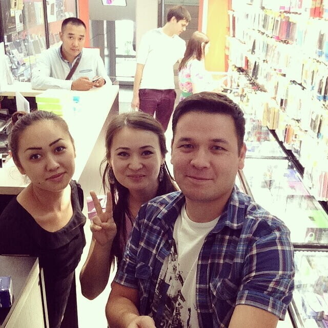 Все начиналось еще в обычном салоне сотовой связи