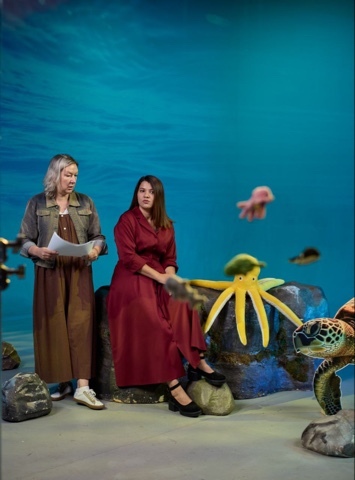    ,    !    " "    -      .