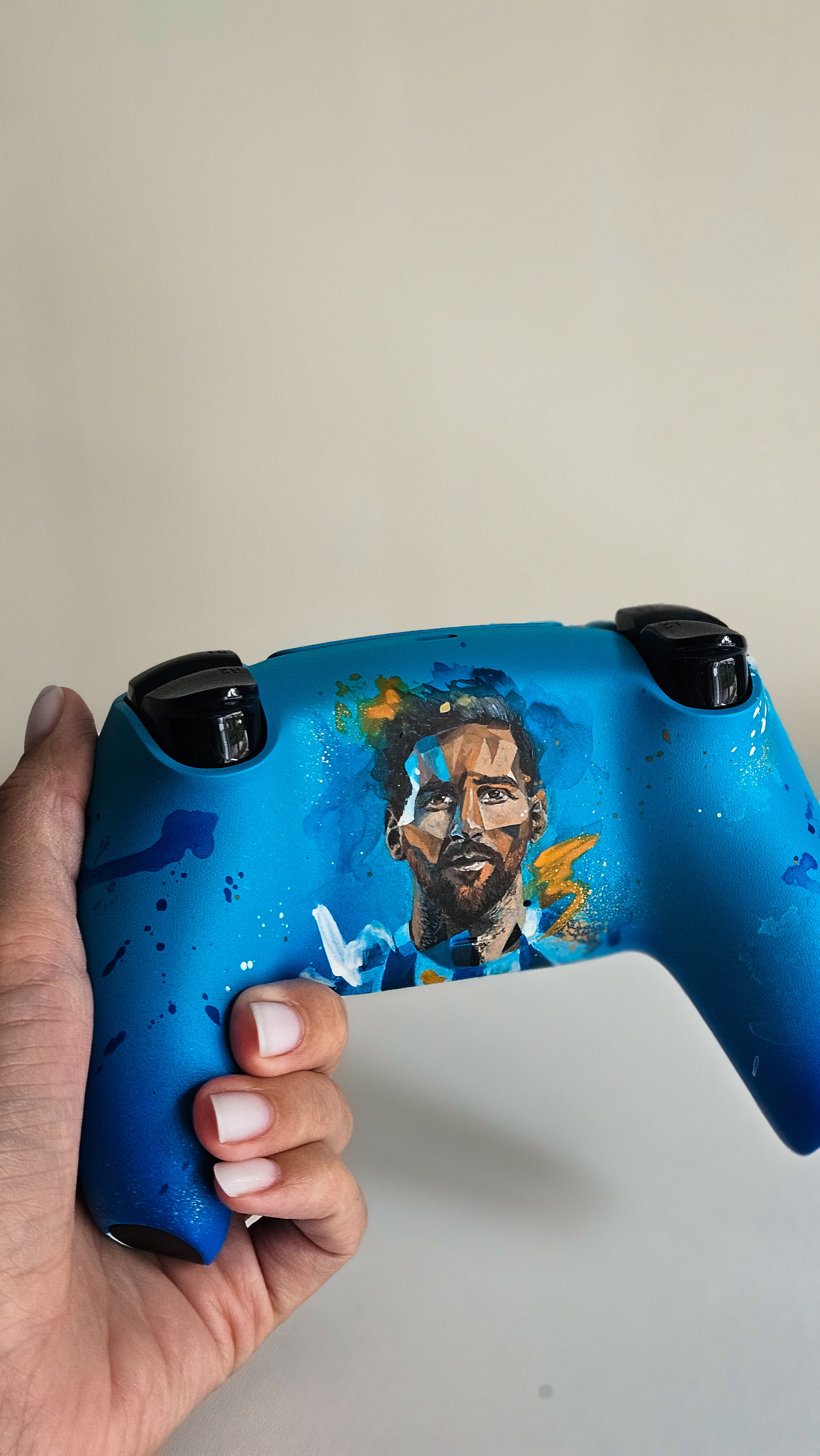 Dualsense 5 x Messi Custom Gamepad - My, Customization, Gamepad, Playstation, Custom, Lionel Messi, Football, FIFA, Barcelona Football Club, Painting on fabric, Longpost