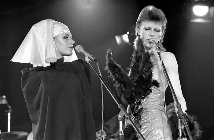 Марианна Фейтфулл и Дэвид Боуи. Лондон, 1973.