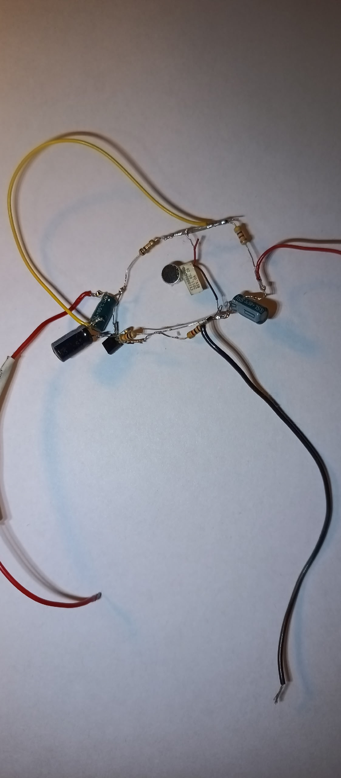 Сборка предусилителя навесным монтажом, если лень делать плату.