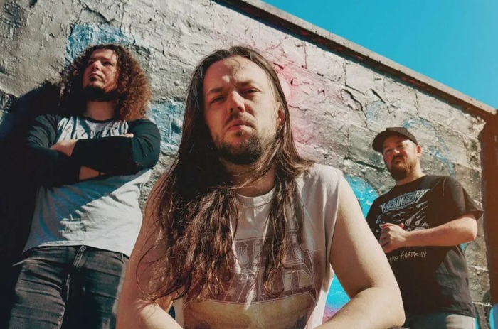 STRUCK A NERVE англичане со своим первым альбомом Struck a Nerve 2025 года - в октябре THRASH METAL